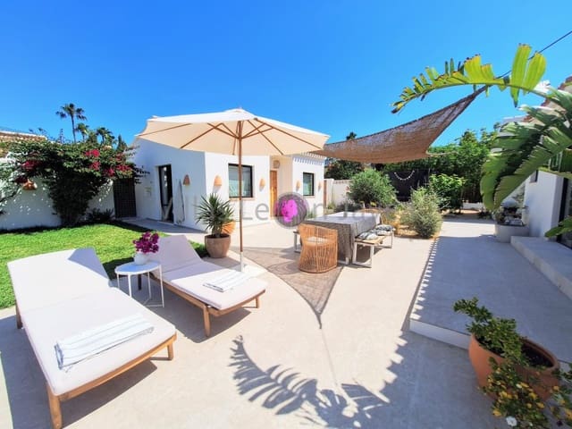 5 bedroom Villa for rent in Partida Tosal - Zona del Castellans, Javea / Xàbia with pool - € 5,450 (Ref: 9723594)