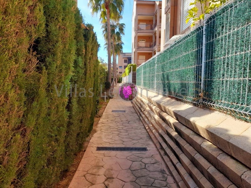Appartement de 2 chambres à louer à Javea / Xabia avec piscine garage - 1 550 € (Ref: 9723597)