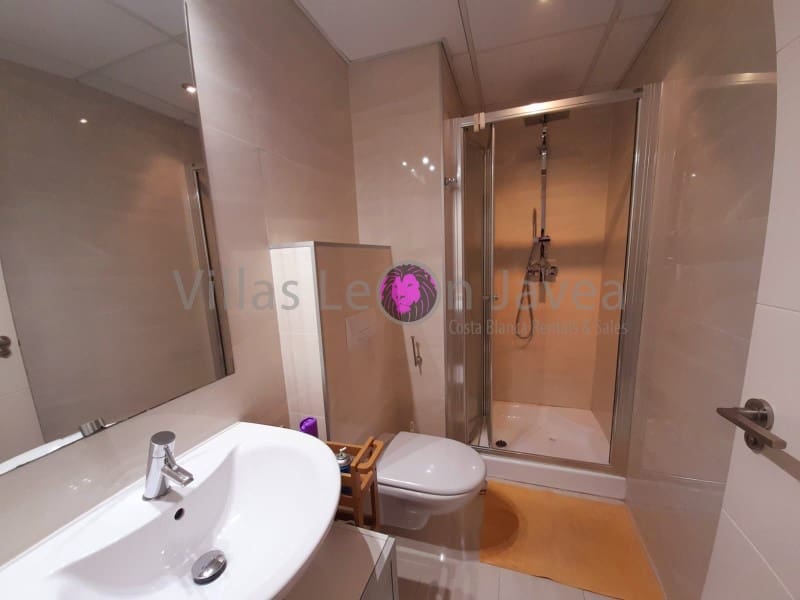 Appartement de 2 chambres à louer à Javea / Xabia avec piscine garage - 1 550 € (Ref: 9723597)