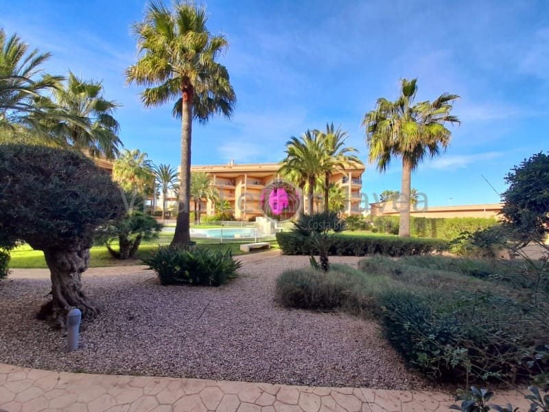 Appartement de 2 chambres à louer à Javea / Xabia avec piscine garage - 1 550 € (Ref: 9723597)