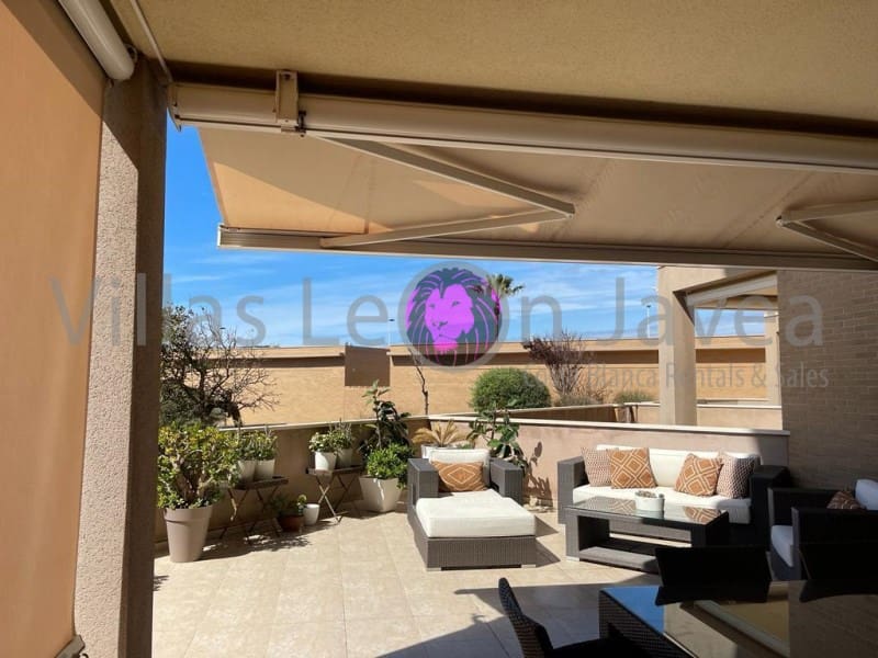 Appartement de 2 chambres à louer à Javea / Xabia avec piscine garage - 1 550 € (Ref: 9723597)