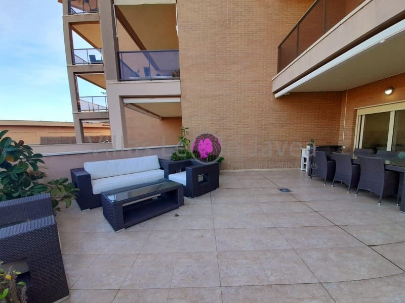 Appartement de 2 chambres à louer à Javea / Xabia avec piscine garage - 1 550 € (Ref: 9723597)