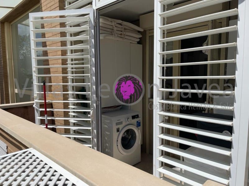 Appartement de 2 chambres à louer à Javea / Xabia avec piscine garage - 1 550 € (Ref: 9723597)