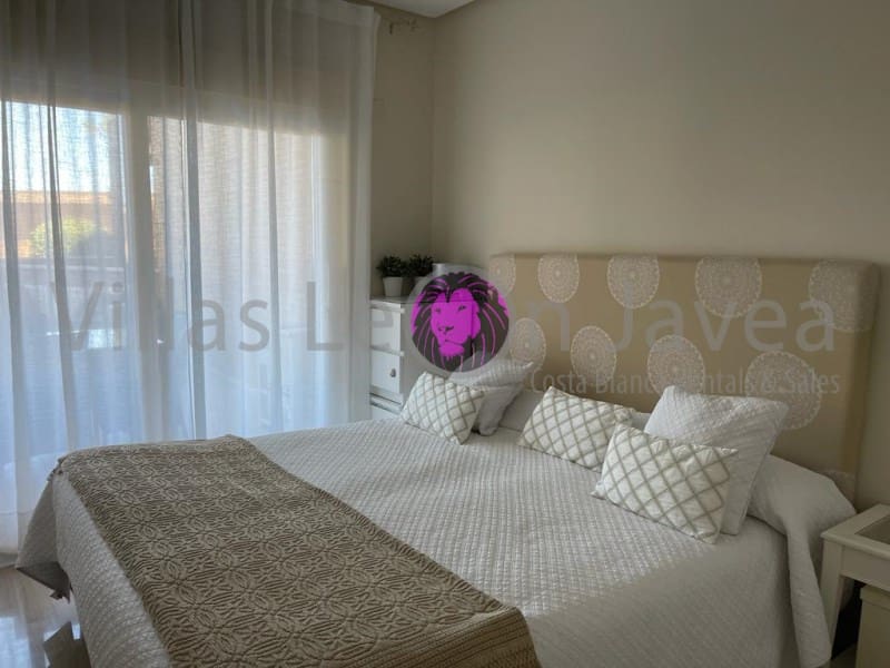 Appartement de 2 chambres à louer à Javea / Xabia avec piscine garage - 1 550 € (Ref: 9723597)