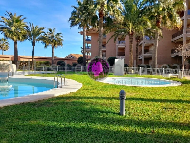 Appartement de 2 chambres à louer à Javea / Xabia avec piscine garage - 1 550 € (Ref: 9723597)