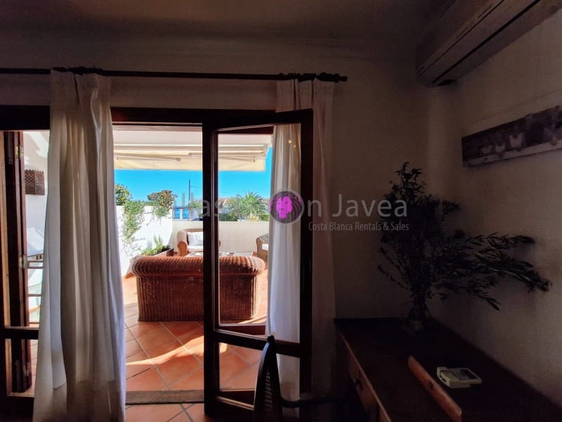 3 bedroom Apartment for rent in Javea / Xabia with pool garage - € 1,250 (Ref: 9723599)