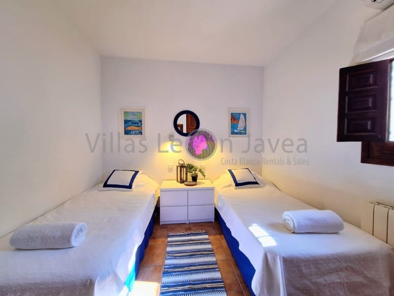 Villa/Maison de 3 chambres à louer à Javea / Xabia avec piscine - 2 690 € (Ref: 9723600)