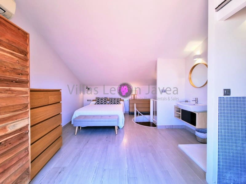 Apartamento de 3 habitaciones en Javea / Xàbia en alquiler con piscina garaje - 1.400 € (Ref: 9723602)