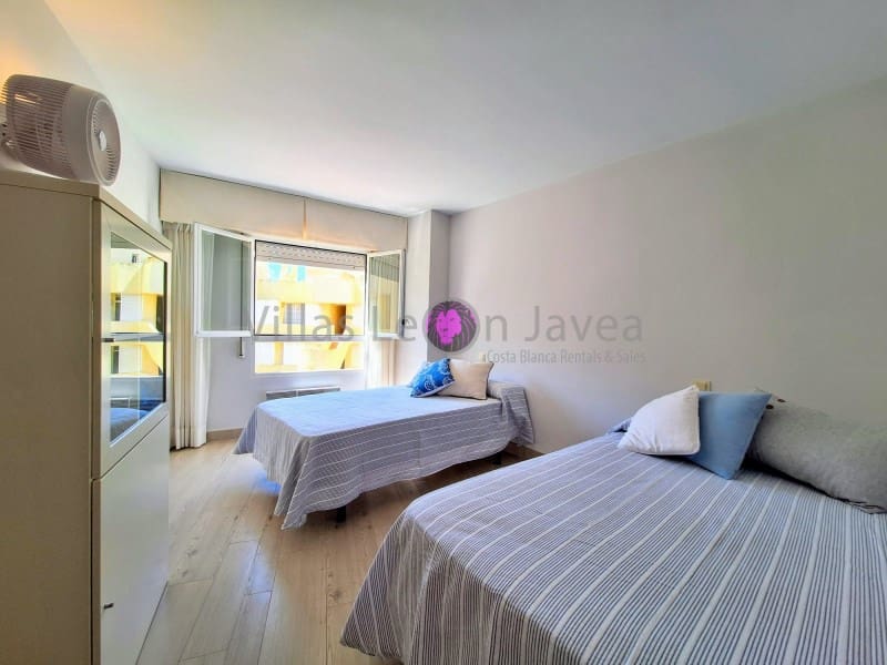 Apartamento de 3 habitaciones en Javea / Xàbia en alquiler con piscina garaje - 1.400 € (Ref: 9723602)