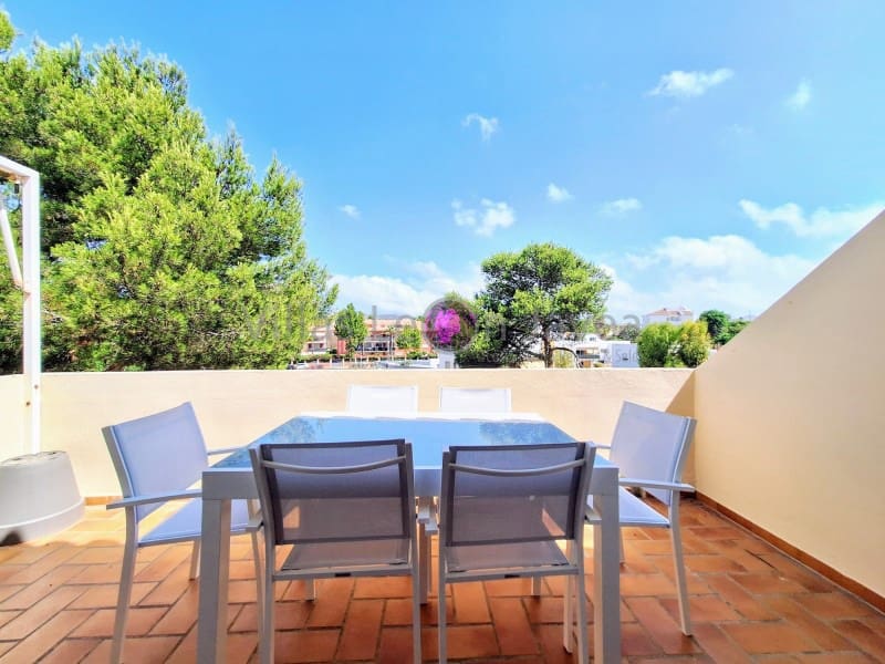 Apartamento de 3 habitaciones en Javea / Xàbia en alquiler con piscina garaje - 1.400 € (Ref: 9723602)