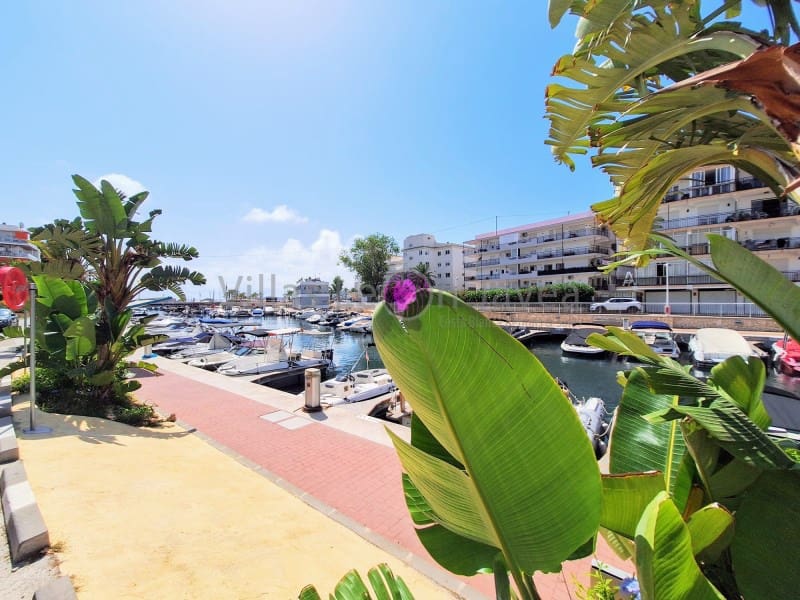 Apartamento de 3 habitaciones en Javea / Xàbia en alquiler con piscina garaje - 1.400 € (Ref: 9723602)