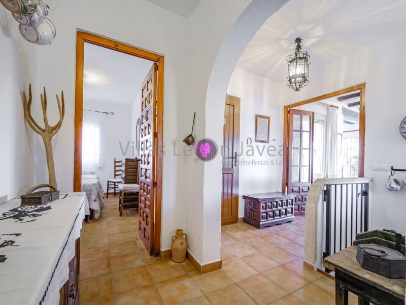 Villa/Maison de 6 chambres à louer à Javea / Xabia avec piscine - 3 700 € (Ref: 9723605)