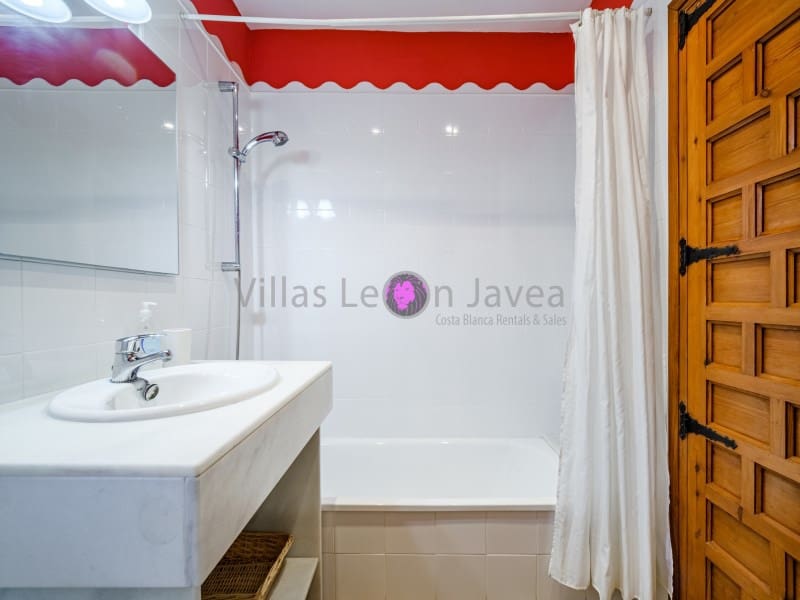 Villa/Maison de 6 chambres à louer à Javea / Xabia avec piscine - 3 700 € (Ref: 9723605)