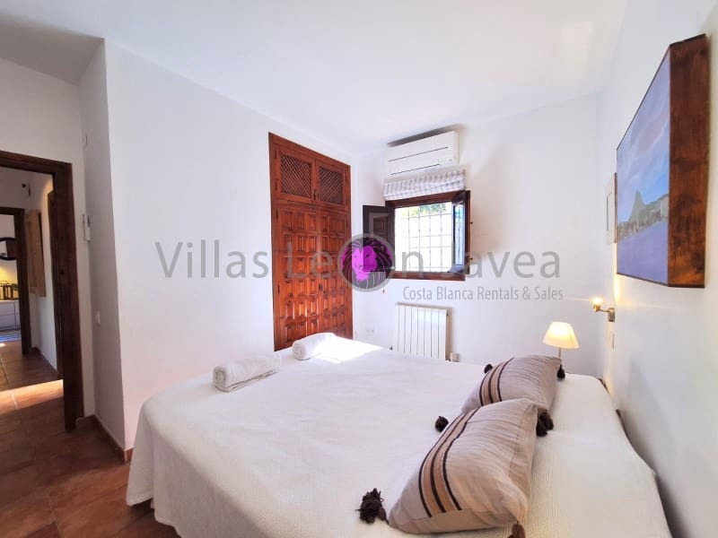 Villa/Maison de 3 chambres à louer à Javea / Xabia avec piscine - 1 750 € (Ref: 9723607)