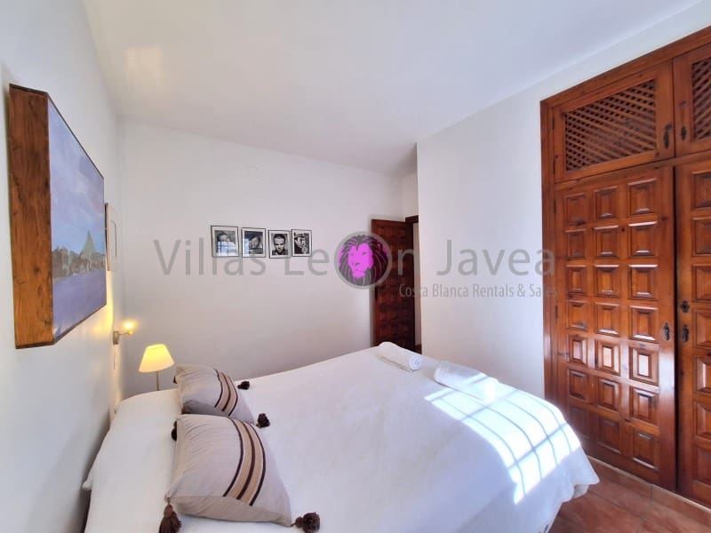 Villa/Maison de 3 chambres à louer à Javea / Xabia avec piscine - 1 750 € (Ref: 9723607)