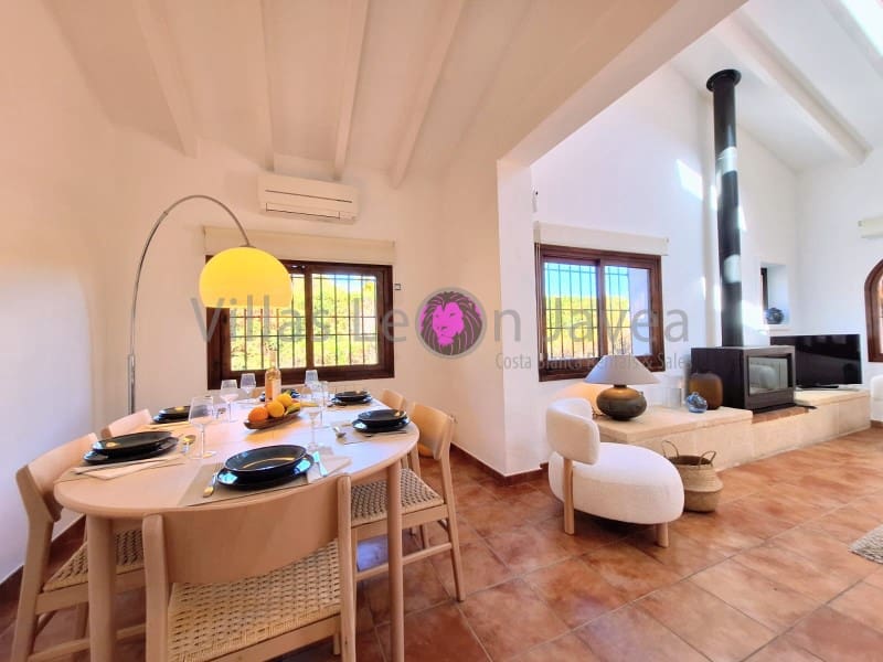 Villa/Maison de 3 chambres à louer à Javea / Xabia avec piscine - 1 750 € (Ref: 9723607)