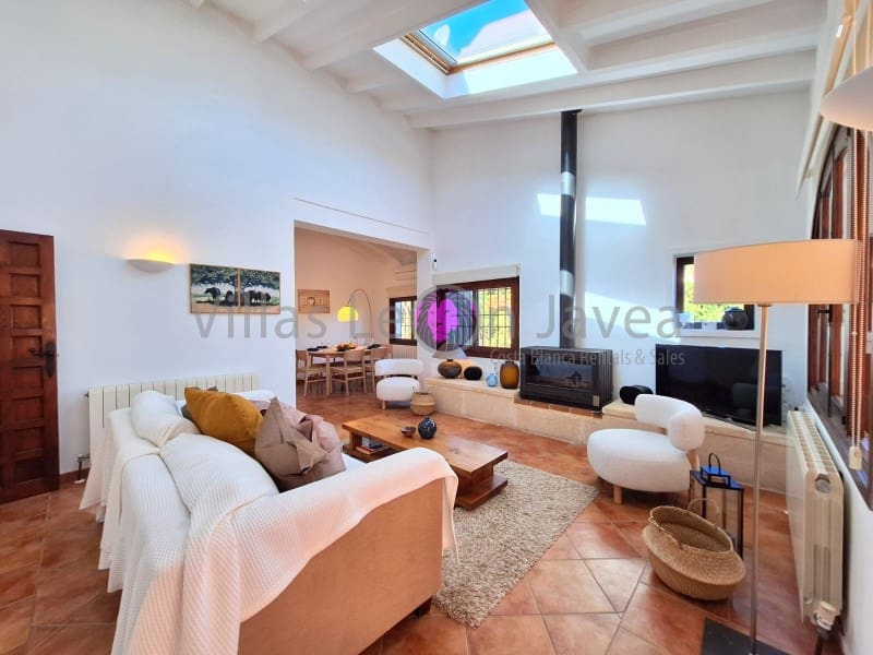 Villa/Maison de 3 chambres à louer à Javea / Xabia avec piscine - 1 750 € (Ref: 9723607)