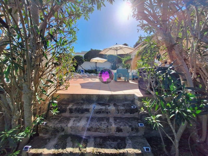 Villa/Maison de 3 chambres à louer à Javea / Xabia avec piscine - 1 750 € (Ref: 9723607)