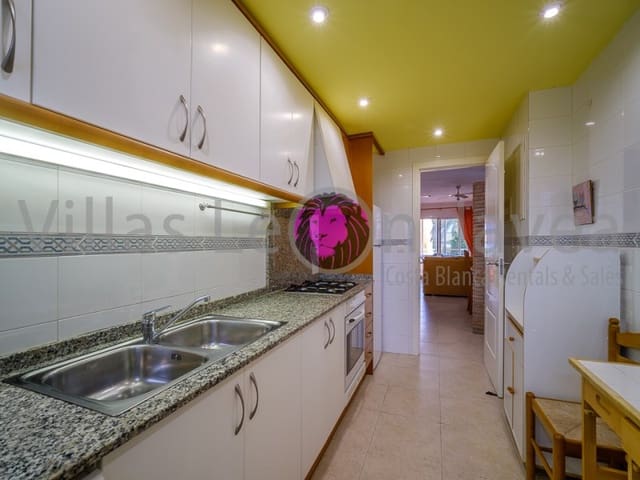 2 bedroom Apartment for rent in Centro ciudad, Javea / Xàbia - € 800 (Ref: 9723610)