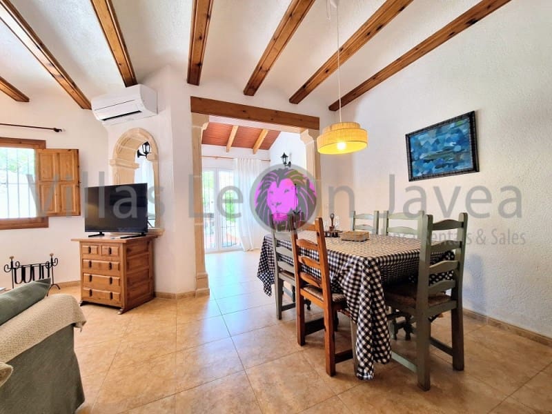 3 soveværelse Byhus til leje i Javea / Xabia med swimmingpool garage - € 1.200 (Ref: 9790956)