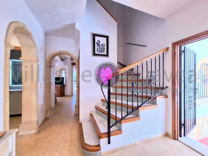 3 soveværelse Byhus til leje i Javea / Xabia med swimmingpool garage - € 1.200 (Ref: 9790956)