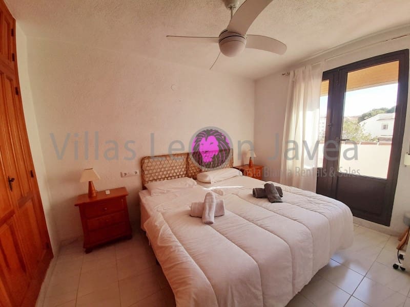 3 soveværelse Byhus til leje i Javea / Xabia med swimmingpool garage - € 1.200 (Ref: 9790956)