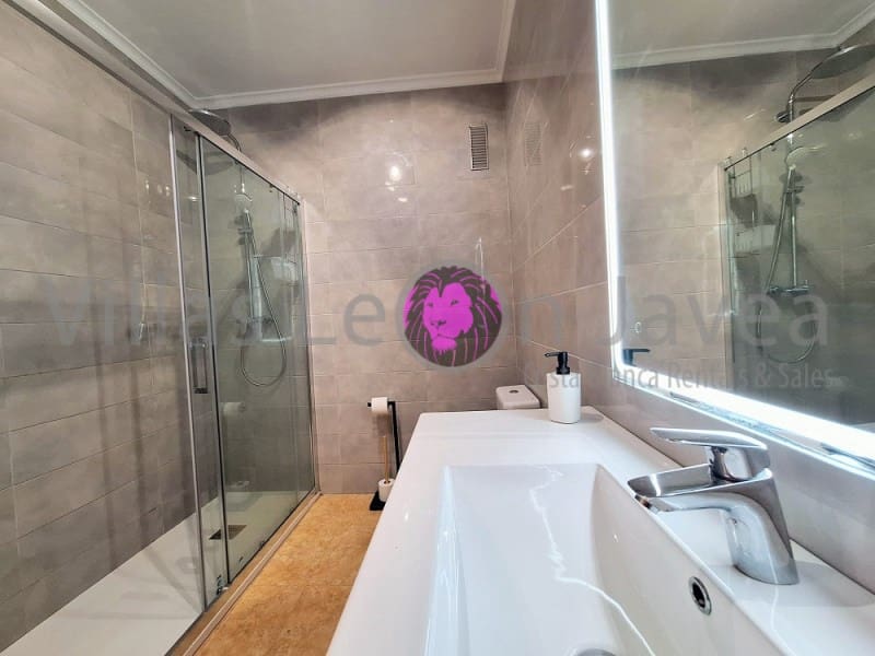 3 soveværelse Byhus til leje i Javea / Xabia med swimmingpool garage - € 1.200 (Ref: 9790956)