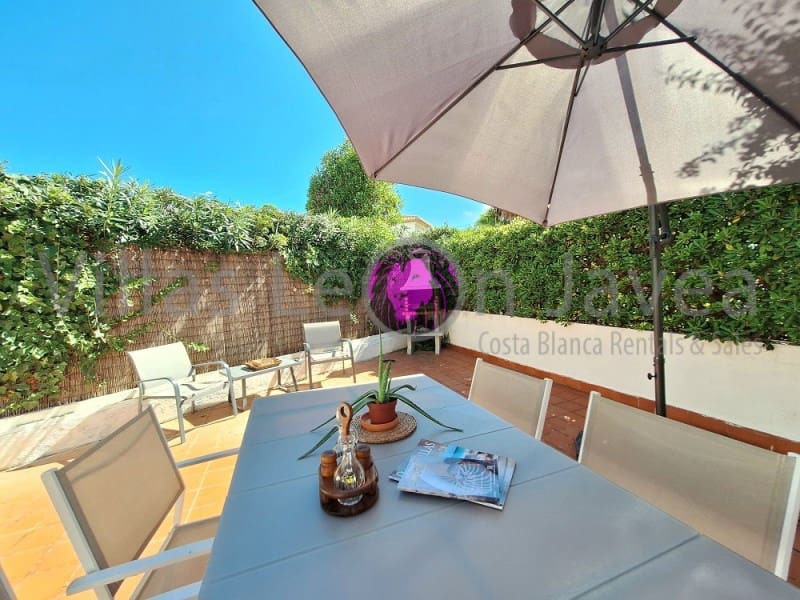 3 soveværelse Byhus til leje i Javea / Xabia med swimmingpool garage - € 1.200 (Ref: 9790956)