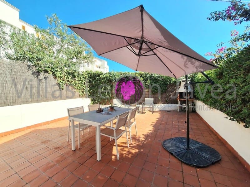 3 soveværelse Byhus til leje i Javea / Xabia med swimmingpool garage - € 1.200 (Ref: 9790956)