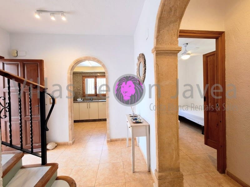 3 soveværelse Byhus til leje i Javea / Xabia med swimmingpool garage - € 1.200 (Ref: 9790956)