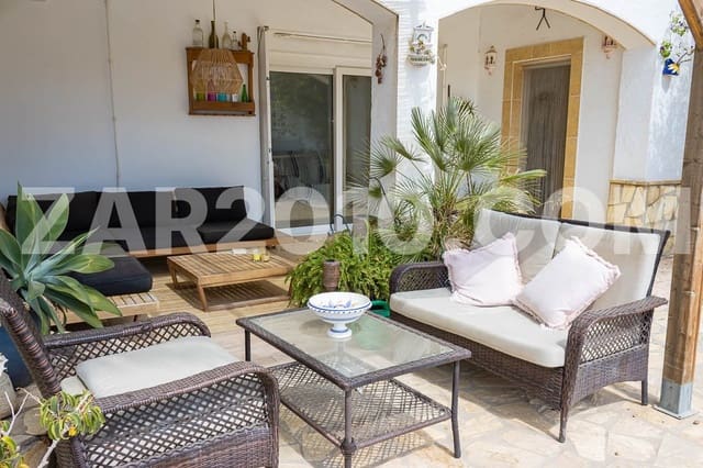 Chalet de 4 habitaciones en Mojácar en venta con piscina garaje - 350.000 € (Ref: 10014106)