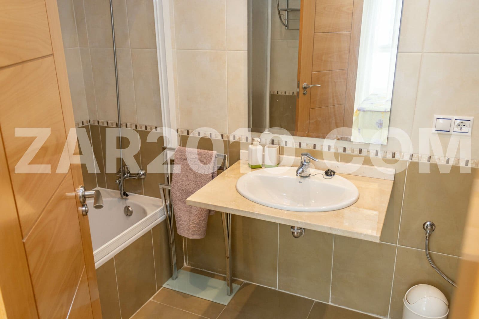 2 bedroom Apartment for sale in Garrucha with garage - € 185,000 (Ref: 10041939)