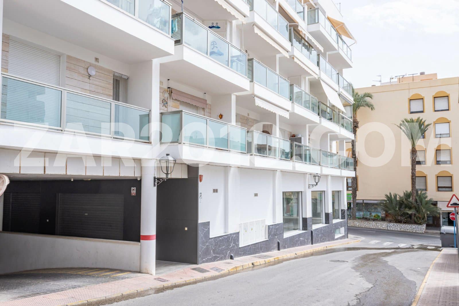 2 bedroom Apartment for sale in Garrucha with garage - € 185,000 (Ref: 10041939)