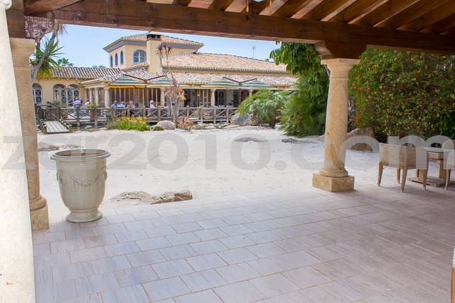 4 chambre Villa/Maison à vendre à Vera avec piscine garage - 1 150 000 € (Ref: 4042033)