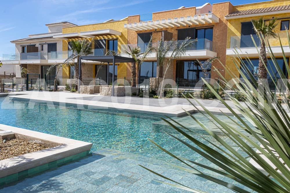 2 soveværelse Rækkehus til salg i Vera med swimmingpool garage - € 290.000 (Ref: 7337712)