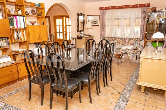 9 soveværelse Villa til salg i Vera med garage - € 595.000 (Ref: 8312677)