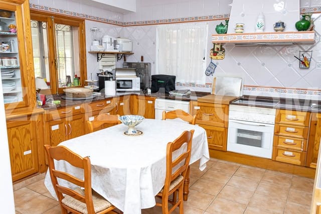 9 soveværelse Villa til salg i Vera med garage - € 595.000 (Ref: 8312677)