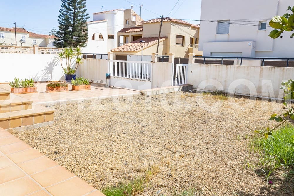 4 sypialnia Willa na sprzedaż w Garrucha z garażem - 550 000 € (Ref: 8545457)