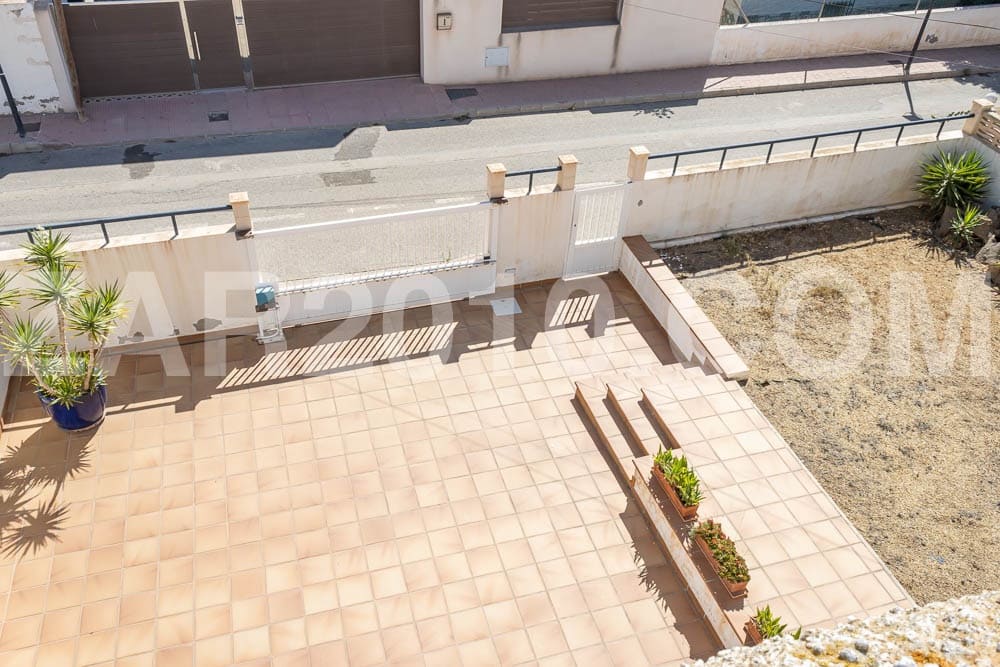 4 sypialnia Willa na sprzedaż w Garrucha z garażem - 550 000 € (Ref: 8545457)