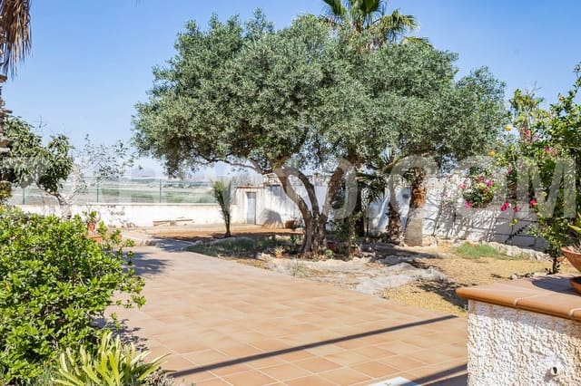 4 sypialnia Willa na sprzedaż w Garrucha z garażem - 550 000 € (Ref: 8545457)