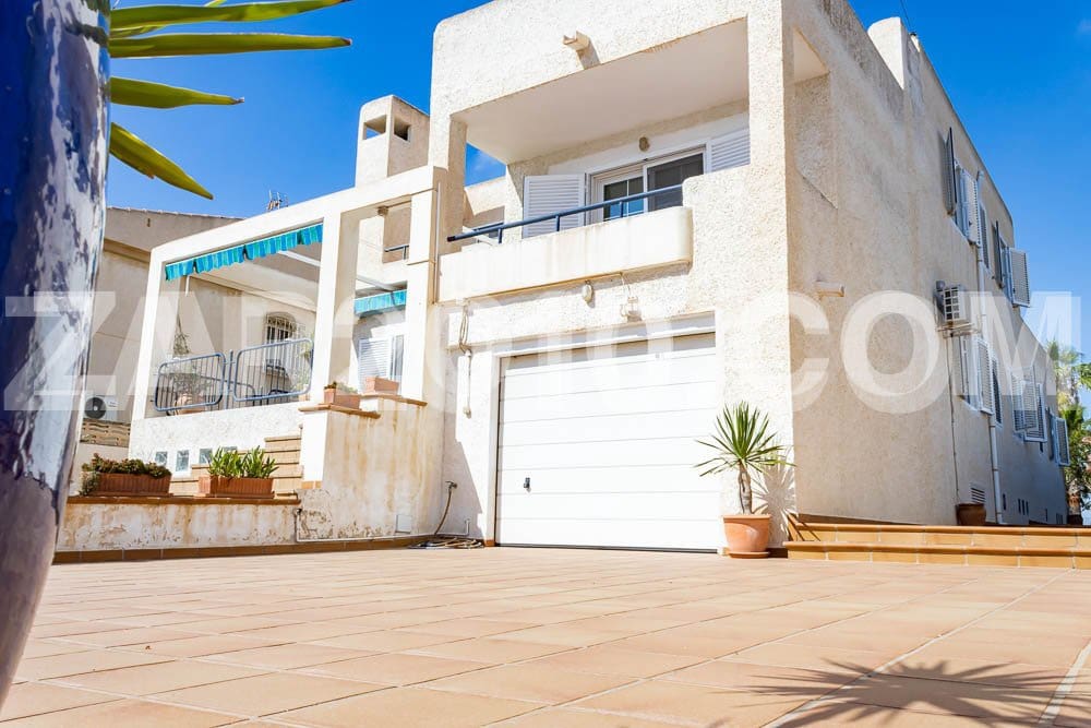 4 Zimmer Villa zu verkaufen in Garrucha mit Garage - 550.000 € (Ref: 8545457)