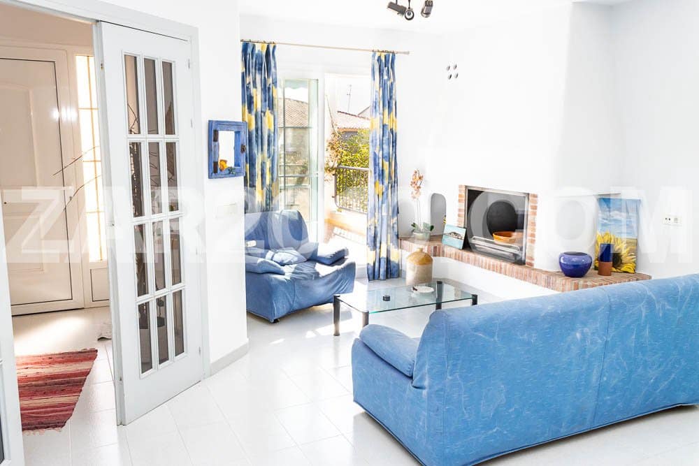 4 Zimmer Villa zu verkaufen in Garrucha mit Garage - 550.000 € (Ref: 8545457)