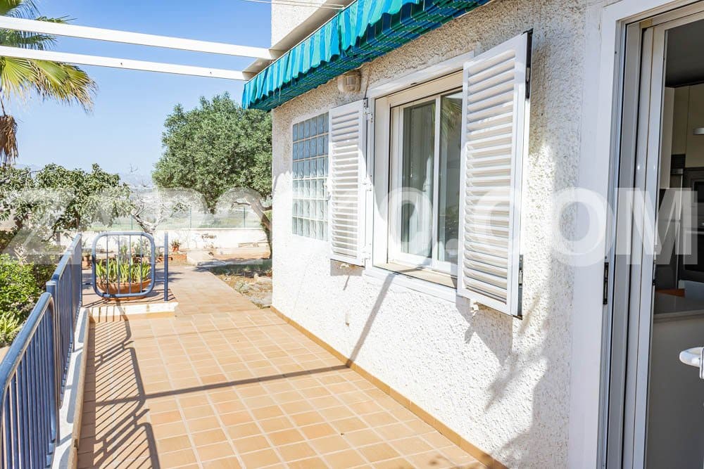 4 Zimmer Villa zu verkaufen in Garrucha mit Garage - 550.000 € (Ref: 8545457)