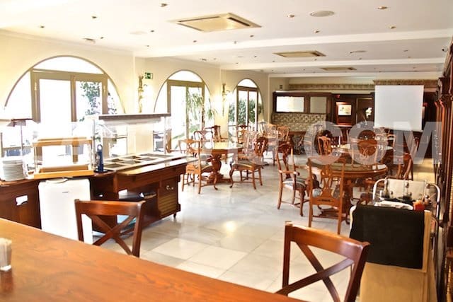 29 soverom Hotell til salgs i Almeria by med svømmebasseng - € 3 200 000 (Ref: 8560387)