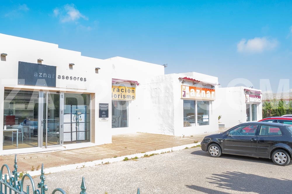 2 bedroom Commercial for rent in Mojacar with garage - € 6,900 (Ref: 8815135)
