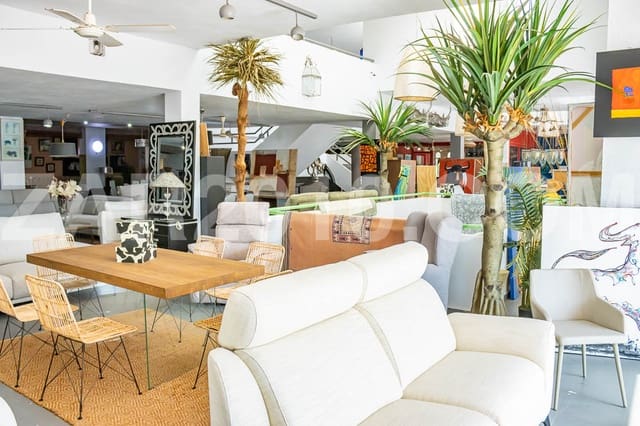 2 bedroom Commercial for rent in Mojácar with garage - € 6,900 (Ref: 8815135)