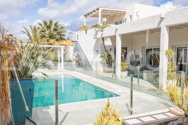 4 soverom Villa til salgs i Vera Ciudad, Vera med svømmebasseng garasje - € 570 000 (Ref: 8881099)