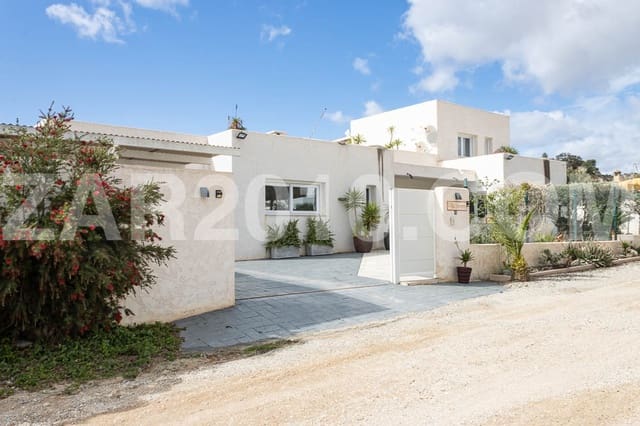 4 soverom Villa til salgs i Vera Ciudad, Vera med svømmebasseng garasje - € 570 000 (Ref: 8881099)