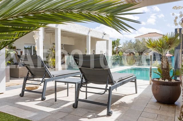 4 soverom Villa til salgs i Vera Ciudad, Vera med svømmebasseng garasje - € 570 000 (Ref: 8881099)