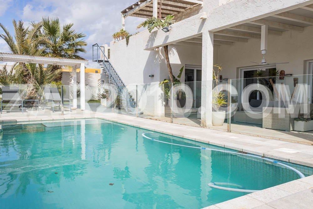 4 soverom Villa til salgs i Cuevas del Almanzora med svømmebasseng garasje - € 650 000 (Ref: 8881099)